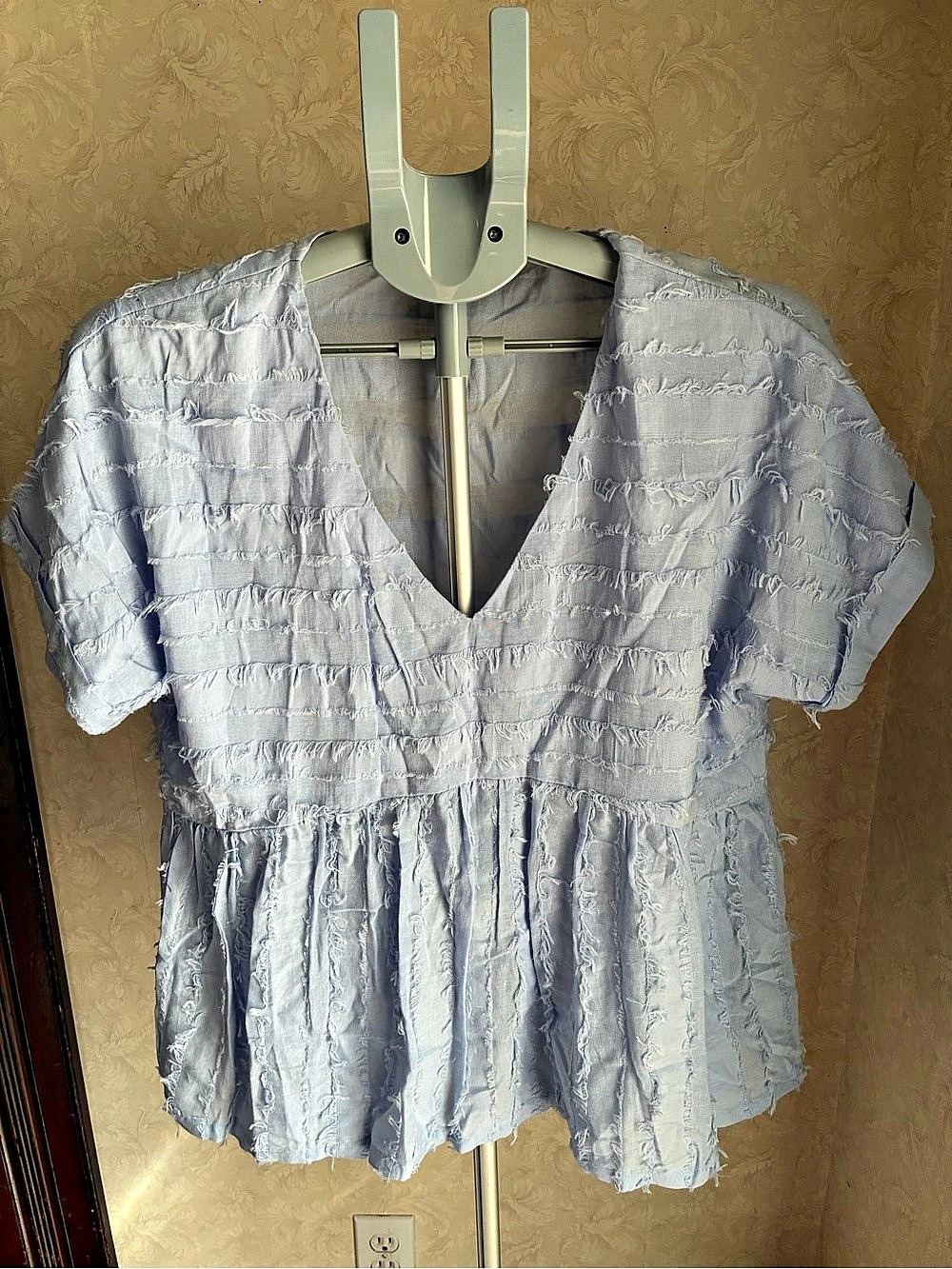 Umgee Linen Blend Short Sleeve Ruffle Fringe Edge Top Blue Small